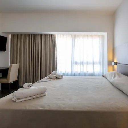 Poseidon Aparthotel *